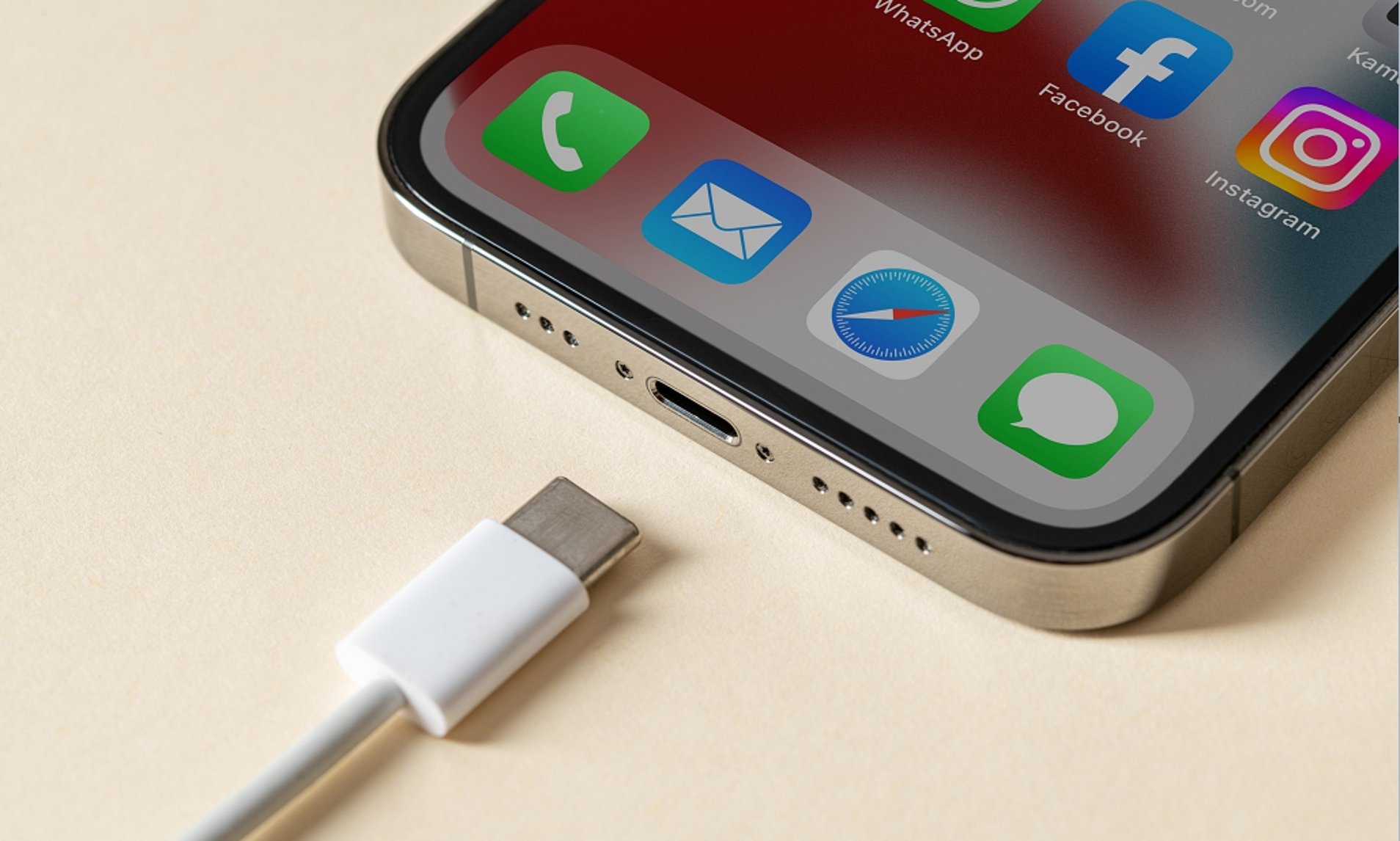 iPhone 15 series sử dụng cổng sạc USB-C