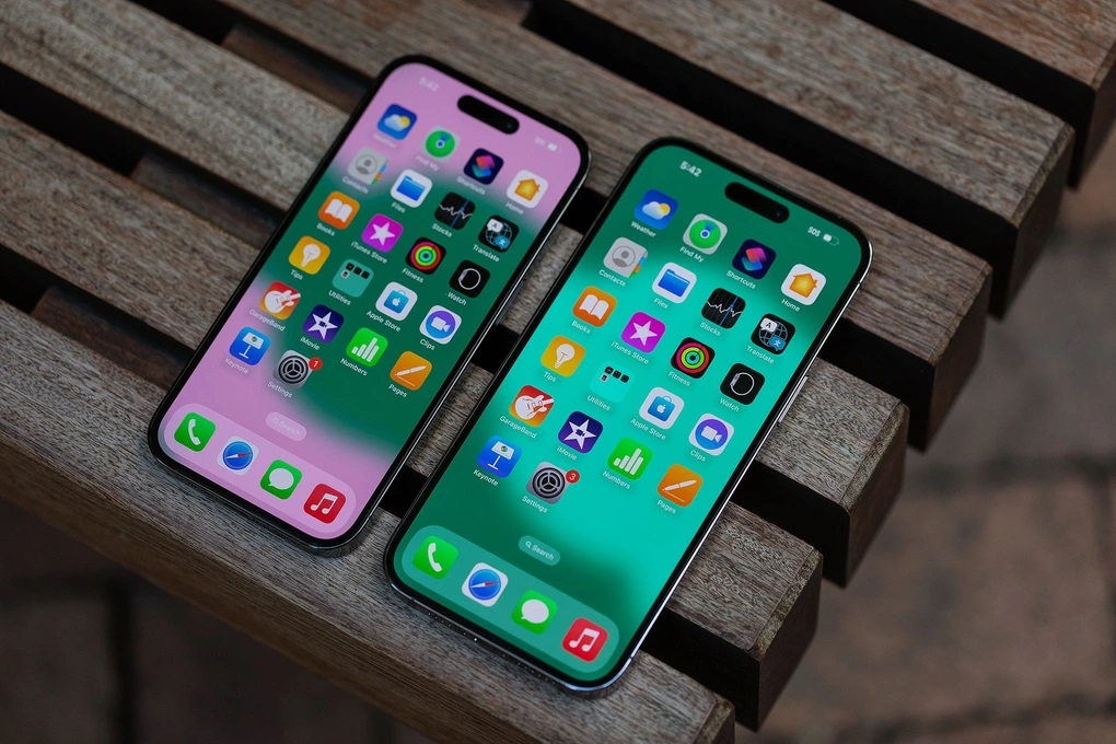 iPhone bị hao pin và nóng máy sau khi cập nhật iOS 18